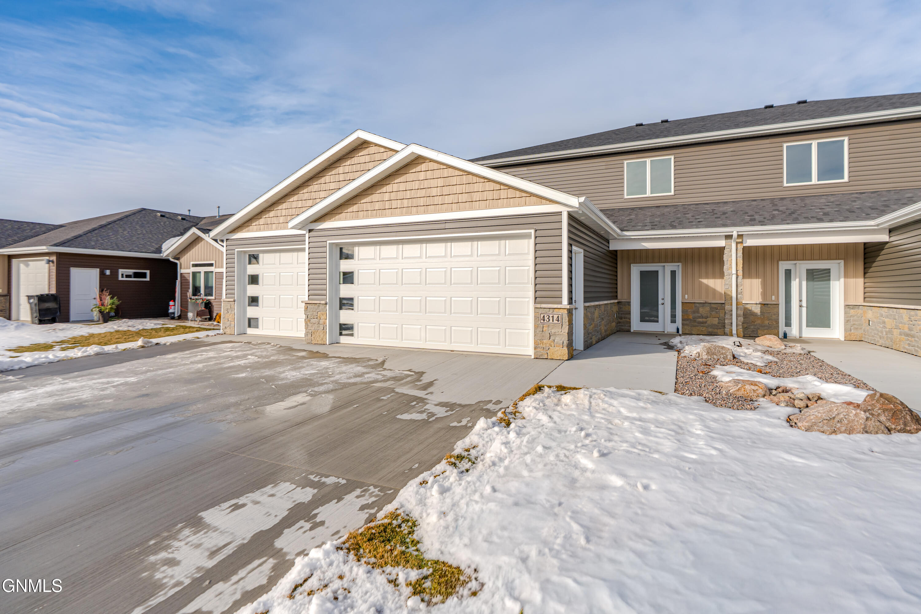 Bismarck, North Dakota, 58504, United States, 3 Bedrooms Bedrooms, ,3 BathroomsBathrooms,Residential,For Sale,1990229