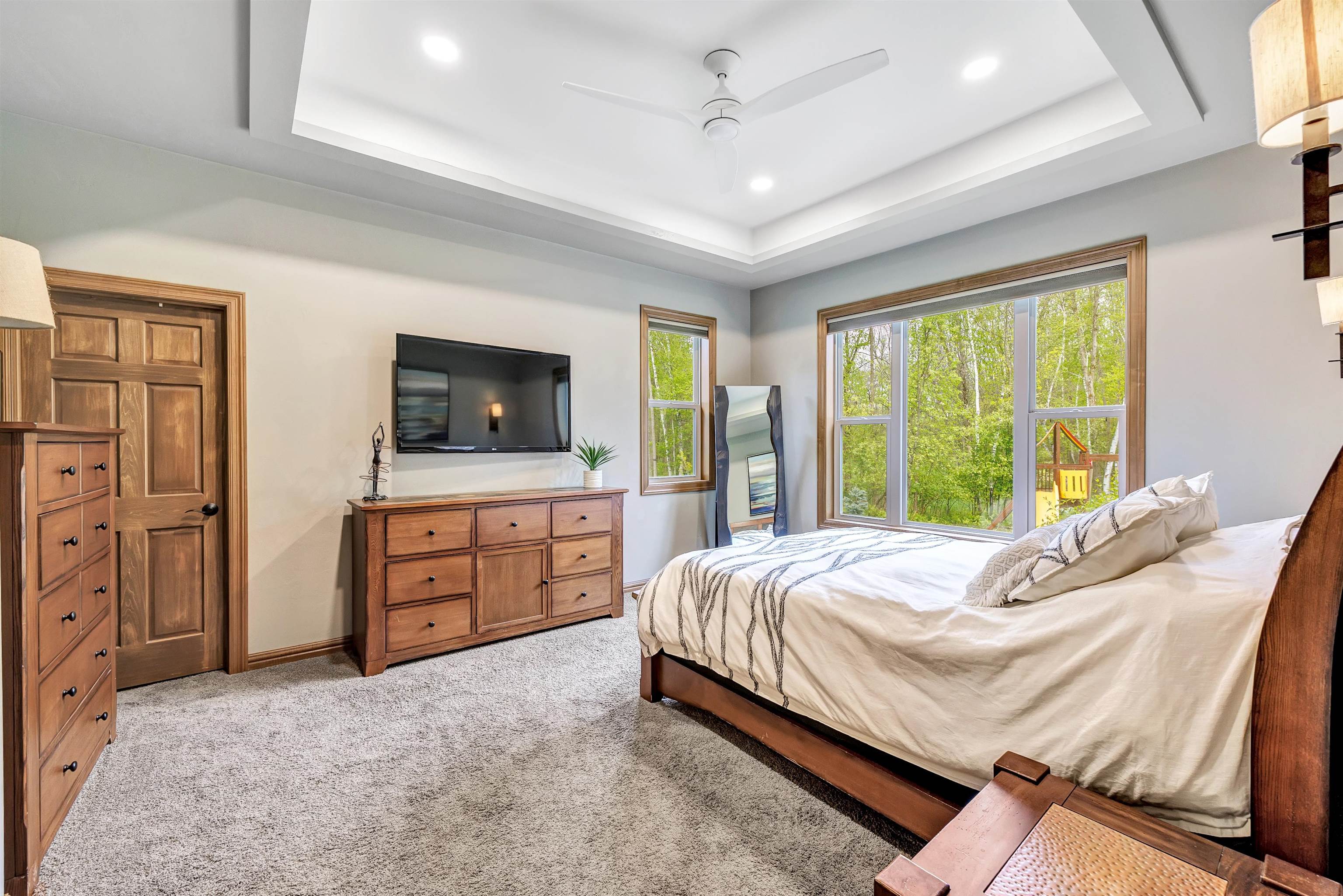 GREEN BAY, Wisconsin, 54313, United States, 5 Bedrooms Bedrooms, ,4 BathroomsBathrooms,Residential,For Sale,1911640