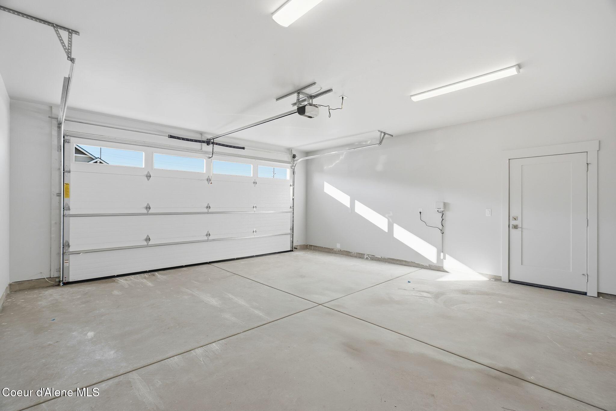 Coeur d'Alene, Idaho, 83815, United States, 3 Bedrooms Bedrooms, ,2 BathroomsBathrooms,Residential,For Sale,2005477