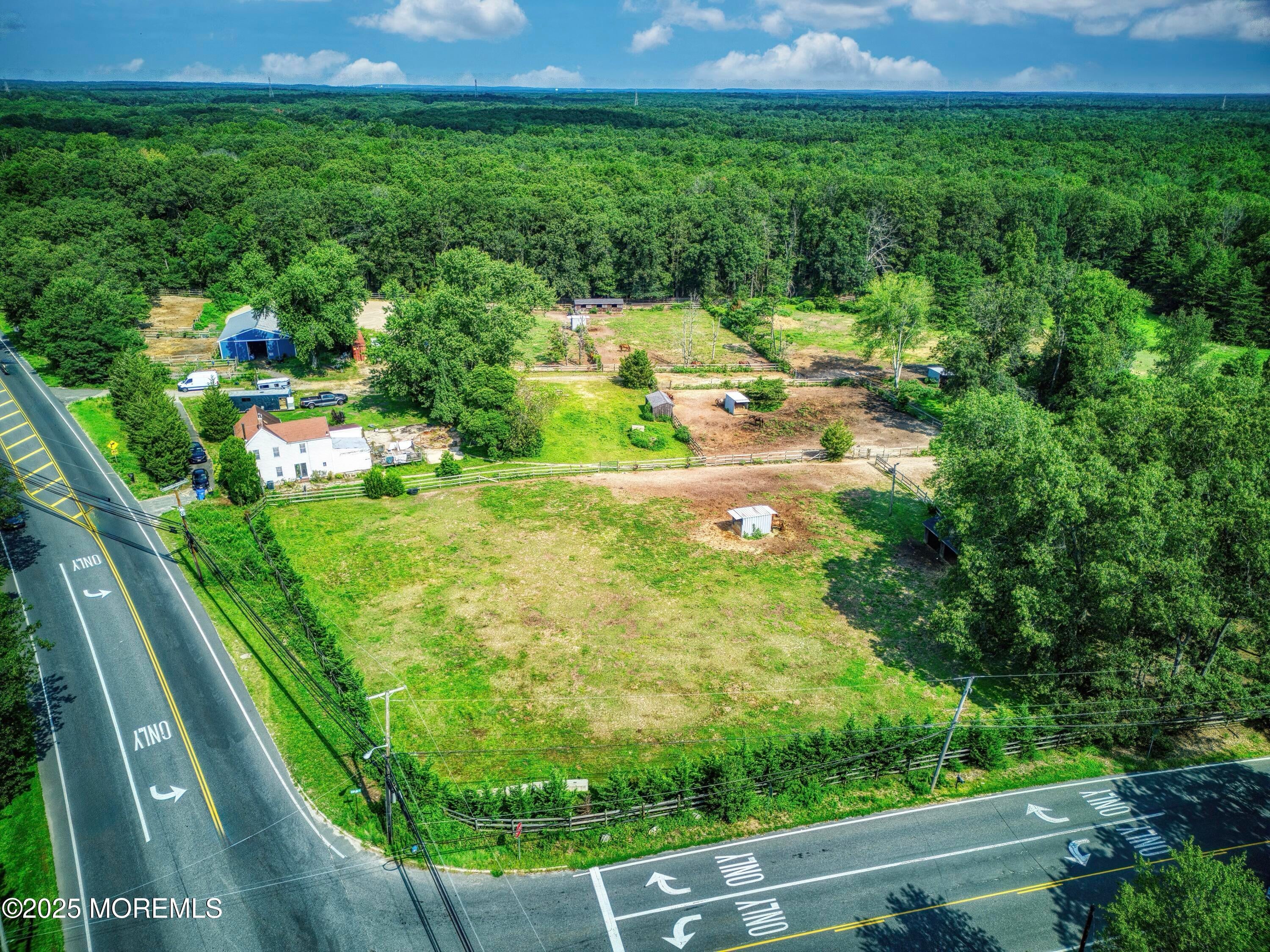 Jackson, New Jersey, 08527, United States, 4 Bedrooms Bedrooms, ,3 BathroomsBathrooms,Residential,For Sale,1973724