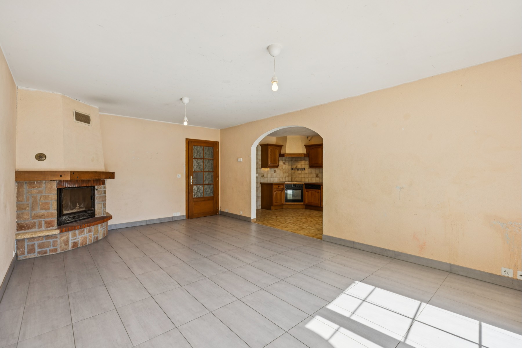  6.5-room village house – Great potential for renovation – La Chaux - 物件實景