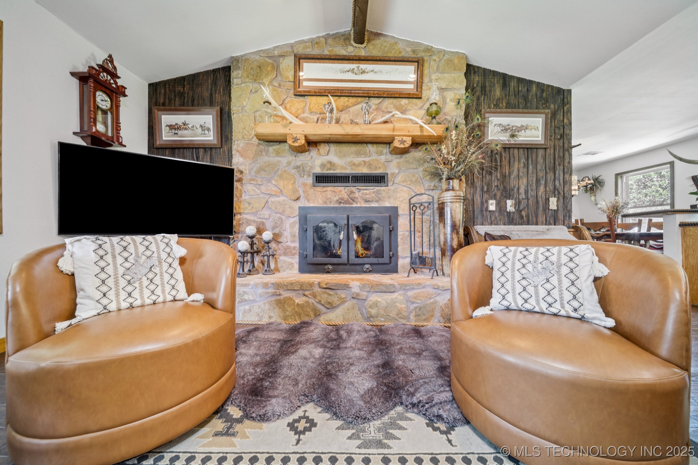 Barnsdall, Oklahoma, 74002, United States, 4 Bedrooms Bedrooms, ,3 BathroomsBathrooms,Residential,For Sale,1898751