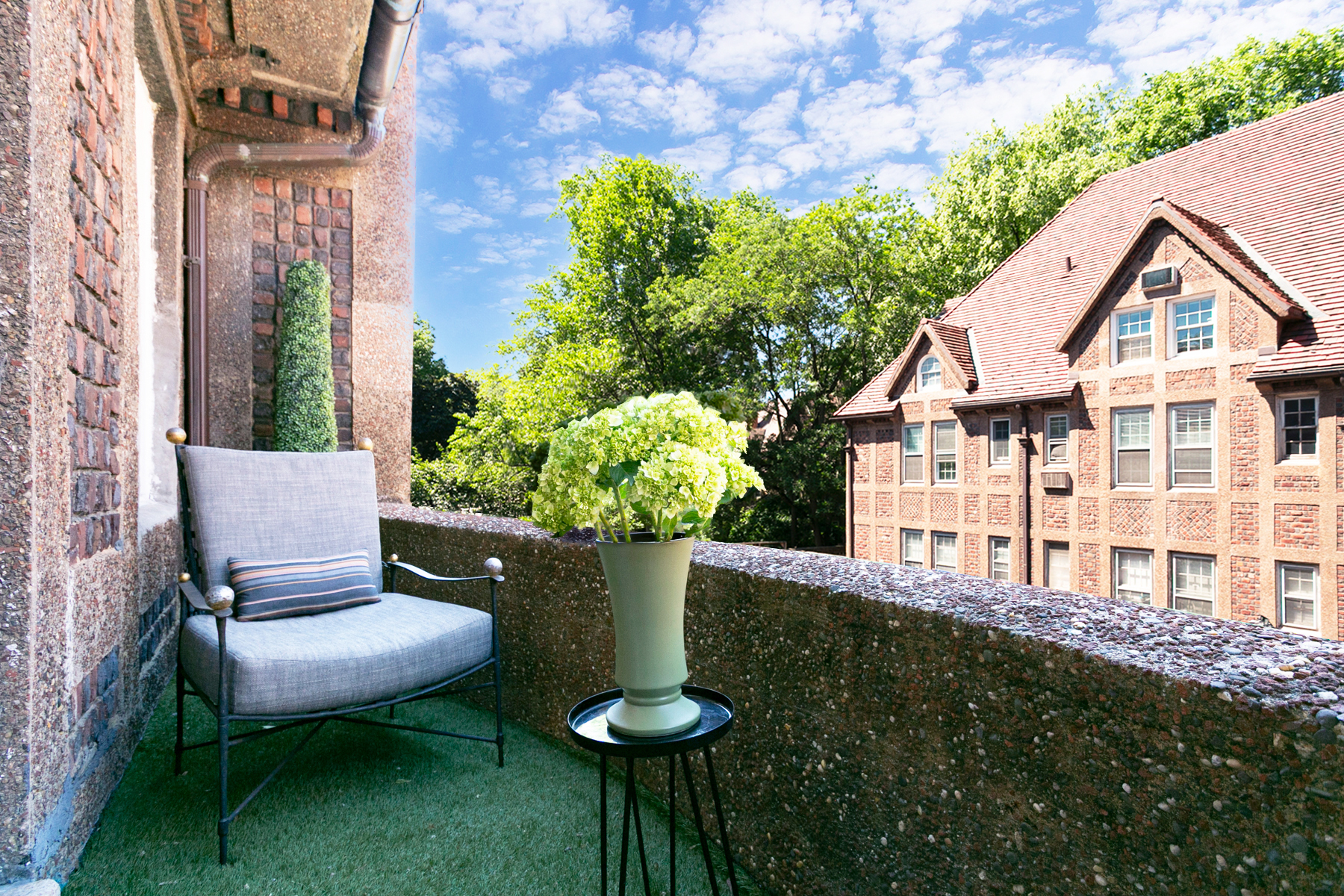  ?EXCEPTIONAL RENOVATED STUDIO WITH TERRACE IN FOREST HIILLS GARDENS? - 物件實景