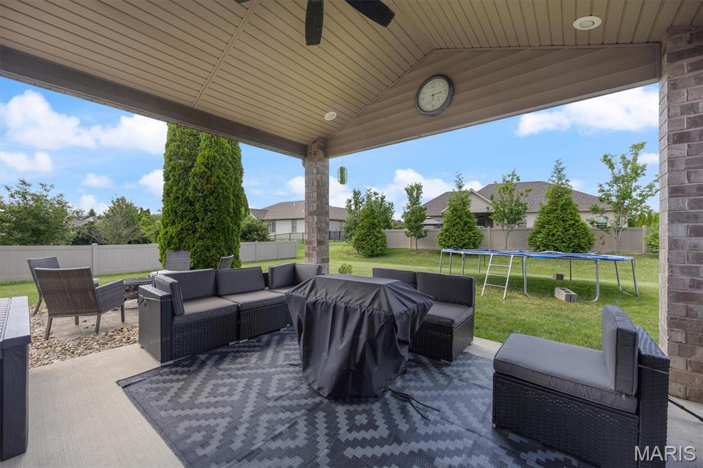 O'fallon, Illinois, 62269, United States, 4 Bedrooms Bedrooms, ,4 BathroomsBathrooms,Residential,For Sale,1988009