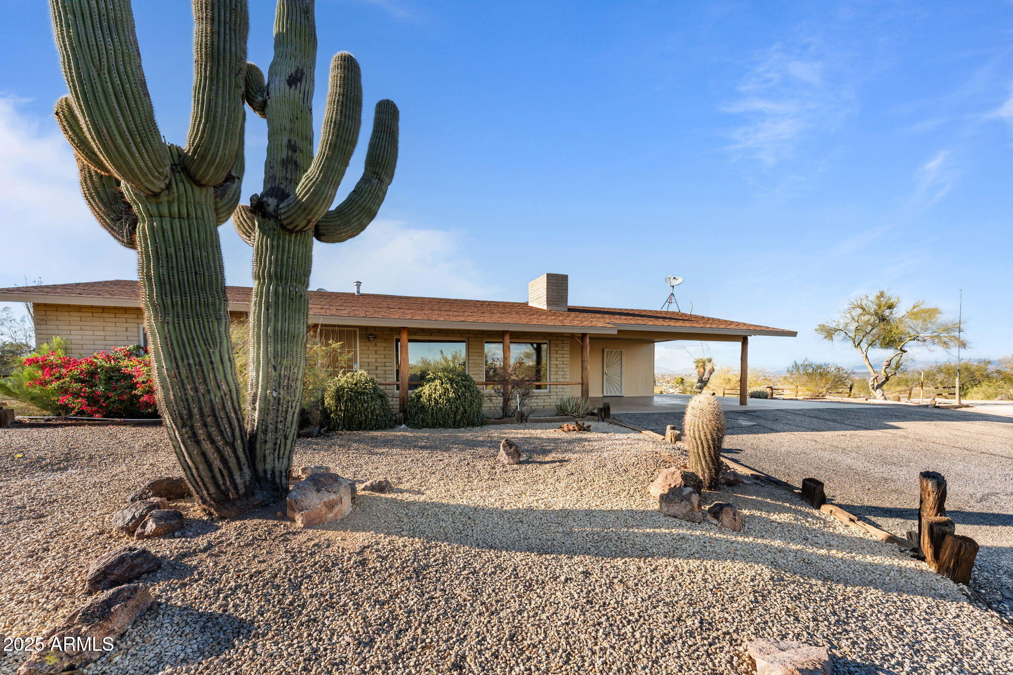 Wickenburg, Arizona, 85390, United States, 3 Bedrooms Bedrooms, ,3 BathroomsBathrooms,Residential,For Sale,2002472