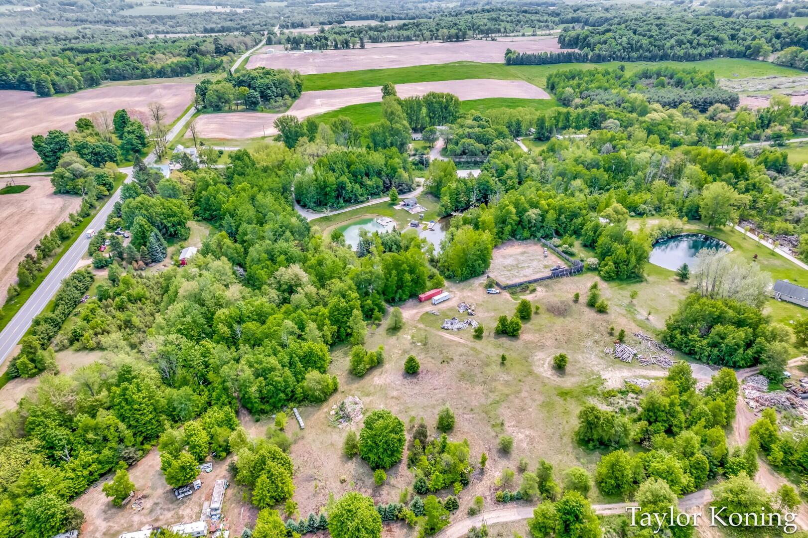 Hart, Michigan, 49420, United States, 2 Bedrooms Bedrooms, ,2 BathroomsBathrooms,Residential,For Sale,1949749