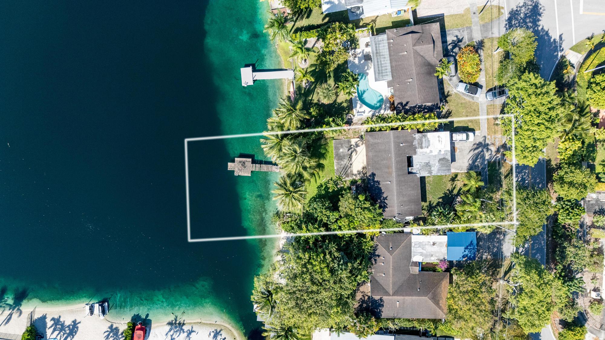 Miami, Florida, 33165, United States, 3 Bedrooms Bedrooms, ,2 BathroomsBathrooms,Residential,For Sale,1995452