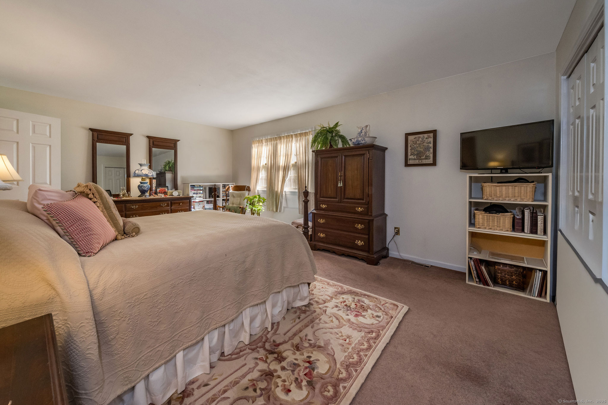 Madison, Connecticut, 06443, United States, 2 Bedrooms Bedrooms, ,3 BathroomsBathrooms,Residential,For Sale,1988071