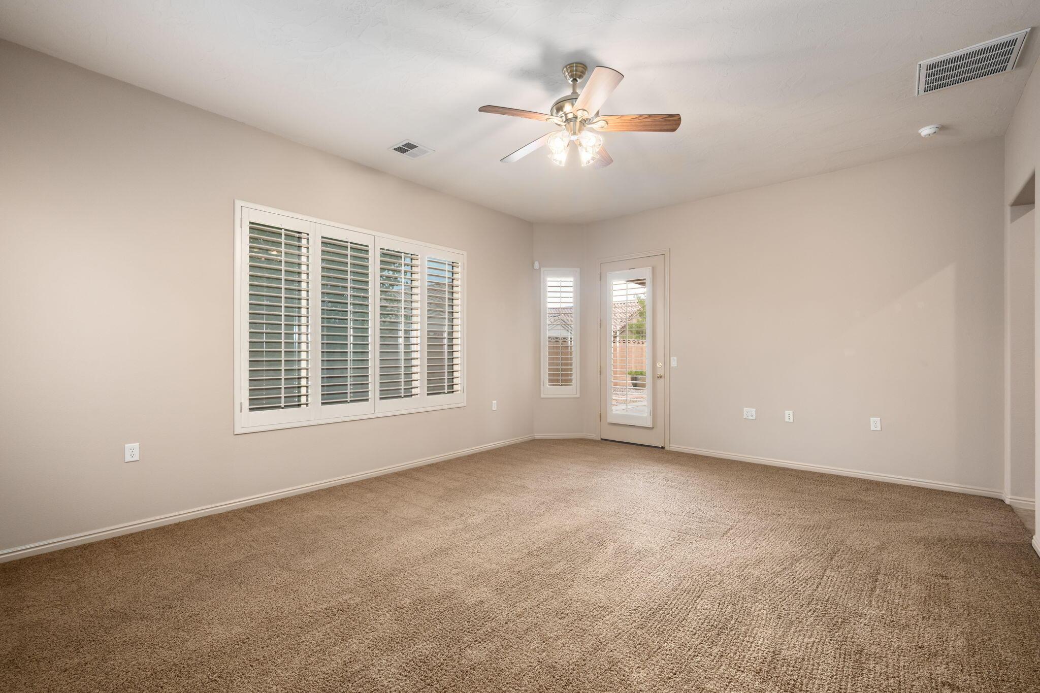 St George, Utah, 84790, United States, 4 Bedrooms Bedrooms, ,3 BathroomsBathrooms,Residential,For Sale,1942766