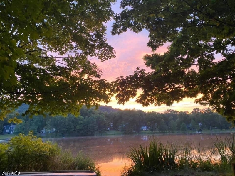 Bridgewater Twp., New Jersey, 08807, United States, 4 Bedrooms Bedrooms, ,3 BathroomsBathrooms,Residential,For Sale,1938544