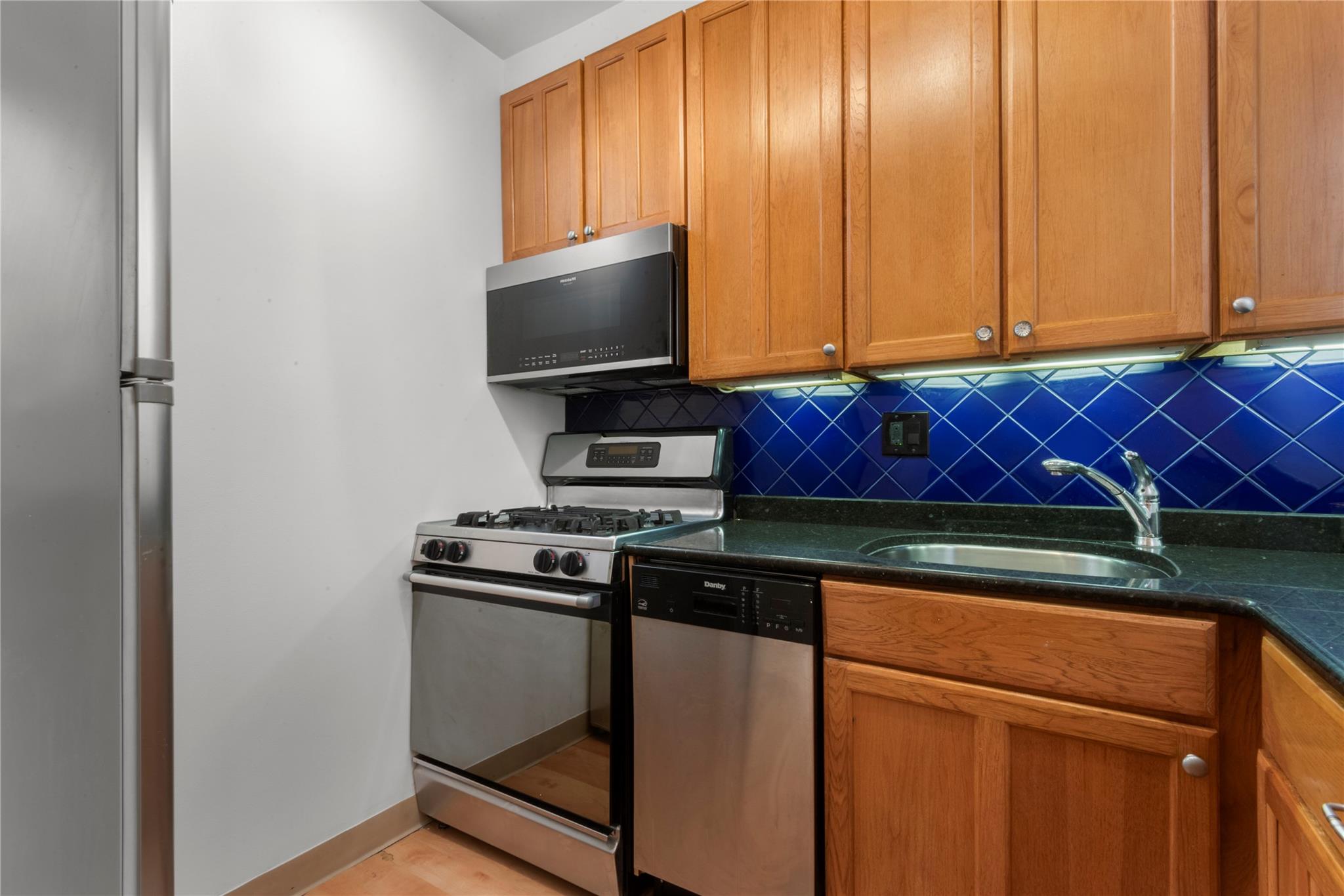 New York (Manhattan), New York, 10040, United States, 2 Bedrooms Bedrooms, ,2 BathroomsBathrooms,Residential,For Sale,1837664