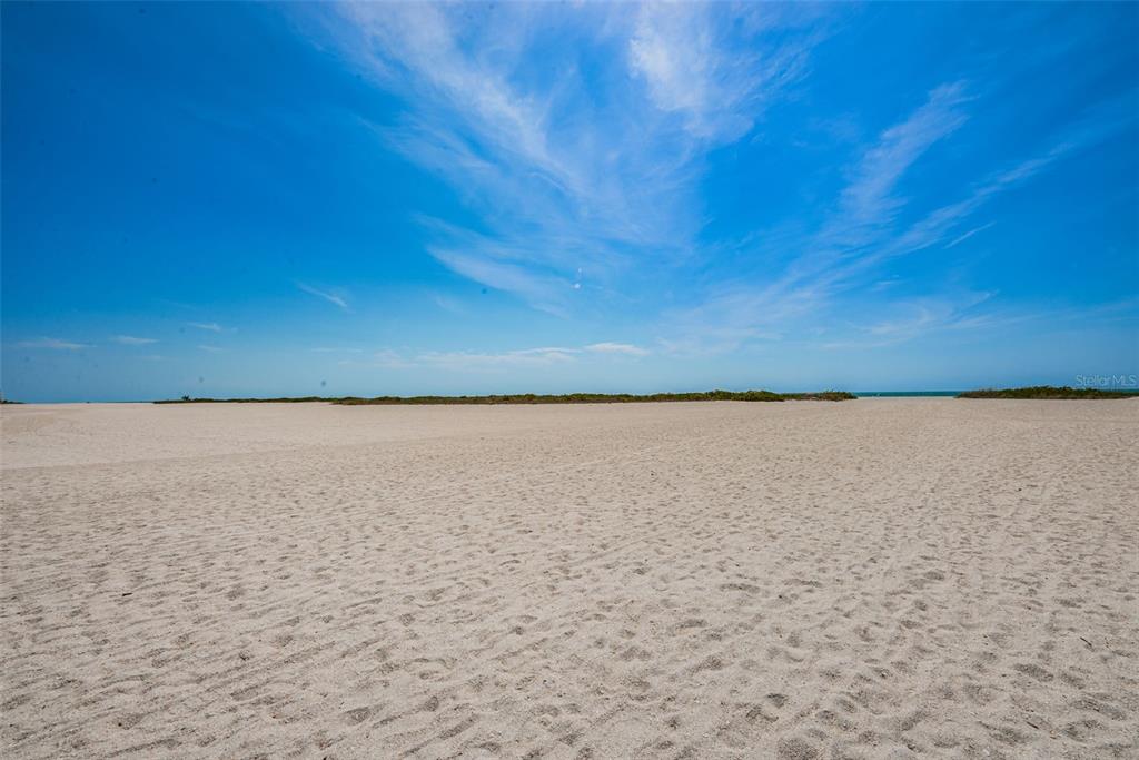 Clearwater Beach, Florida, 33767, United States, 2 Bedrooms Bedrooms, ,2 BathroomsBathrooms,Residential,For Sale,1744502