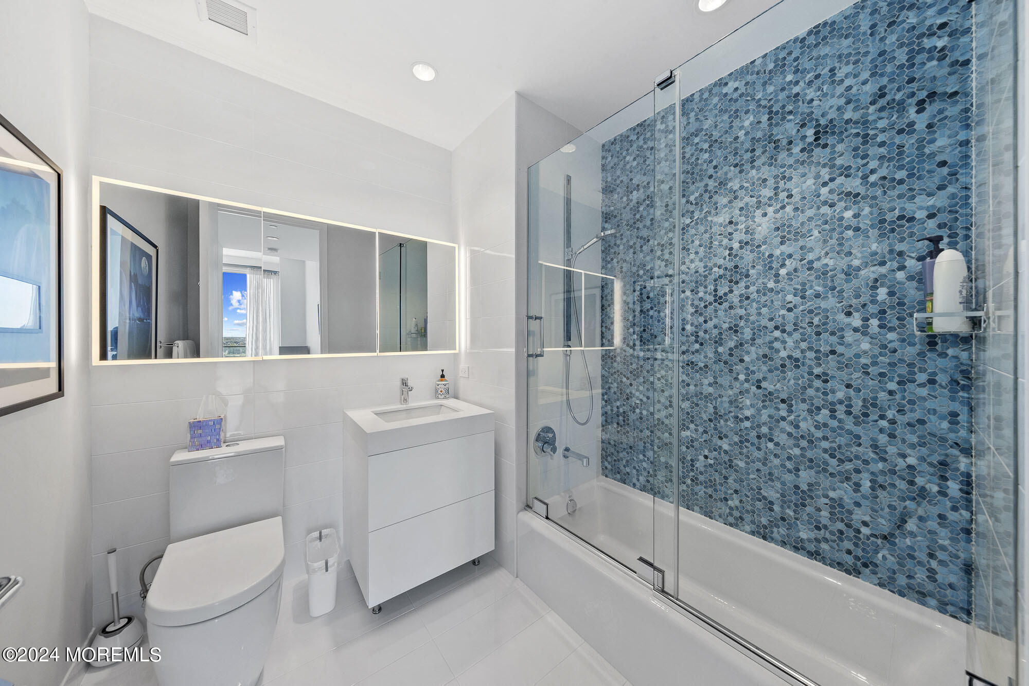 Asbury Park, New Jersey, 07712, United States, 3 Bedrooms Bedrooms, ,3 BathroomsBathrooms,Residential,For Sale,2003332