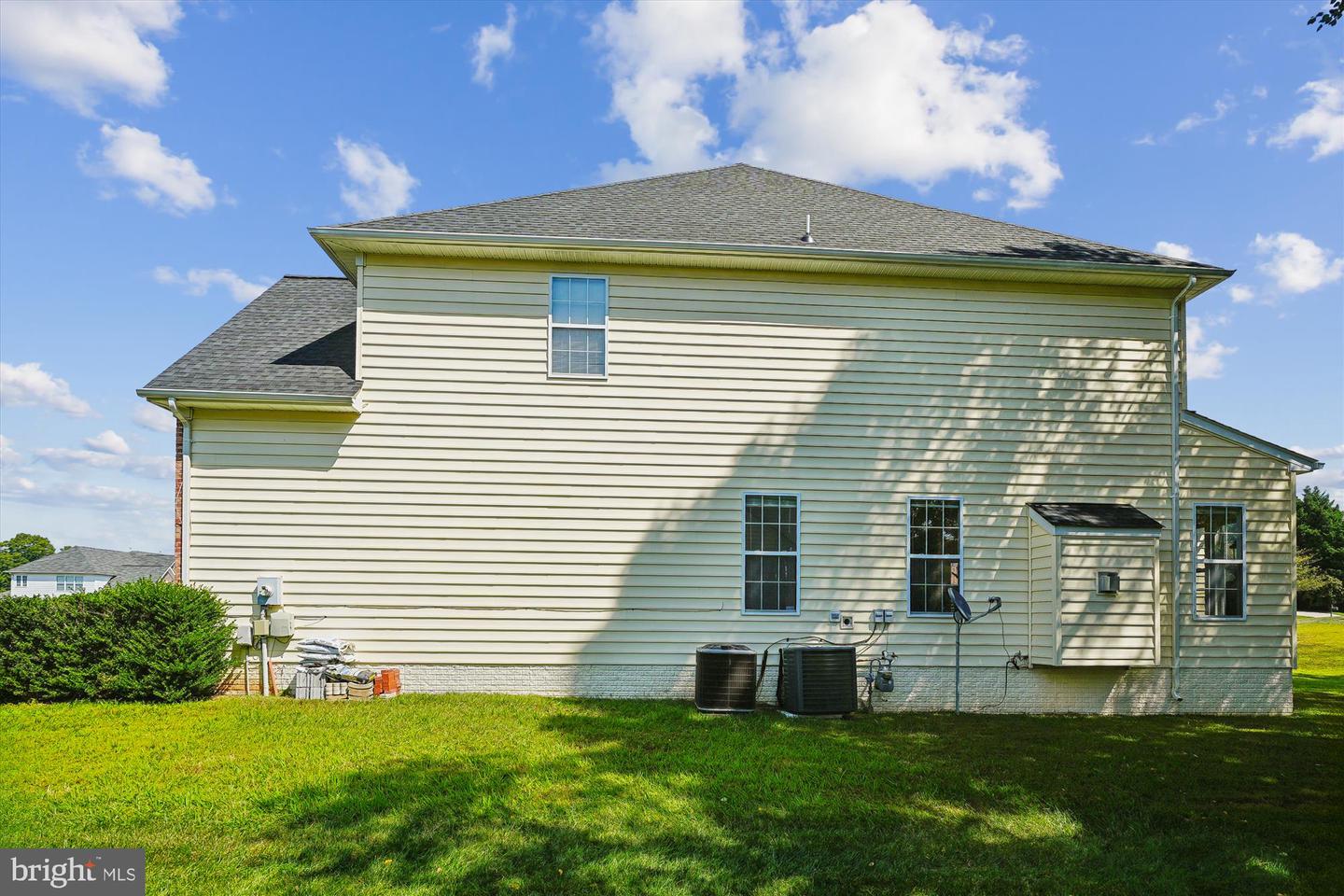 Woodbridge, Virginia, 22193, United States, 4 Bedrooms Bedrooms, ,5 BathroomsBathrooms,Residential,For Sale,1950998
