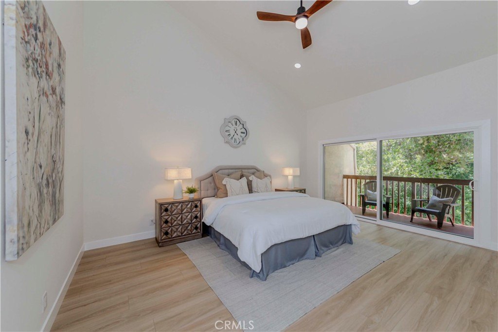Fullerton, California, 92833, United States, 2 Bedrooms Bedrooms, ,3 BathroomsBathrooms,Residential,For Sale,1890982