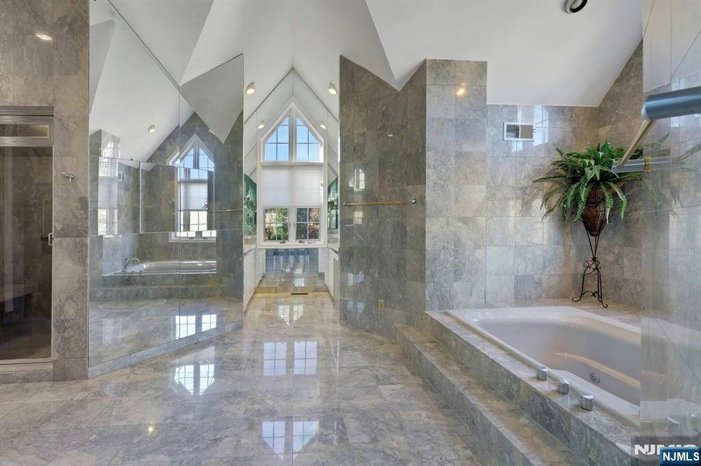 Park Ridge, New Jersey, 07656, United States, 3 Bedrooms Bedrooms, ,5 BathroomsBathrooms,Residential,For Sale,2001843