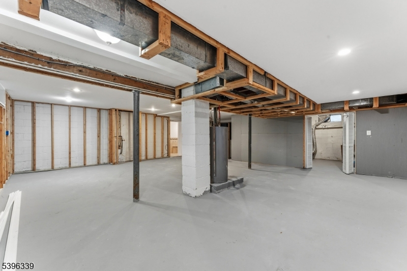 Dunellen Boro, New Jersey, 08812, United States, 3 Bedrooms Bedrooms, ,2 BathroomsBathrooms,Residential,For Sale,1991151