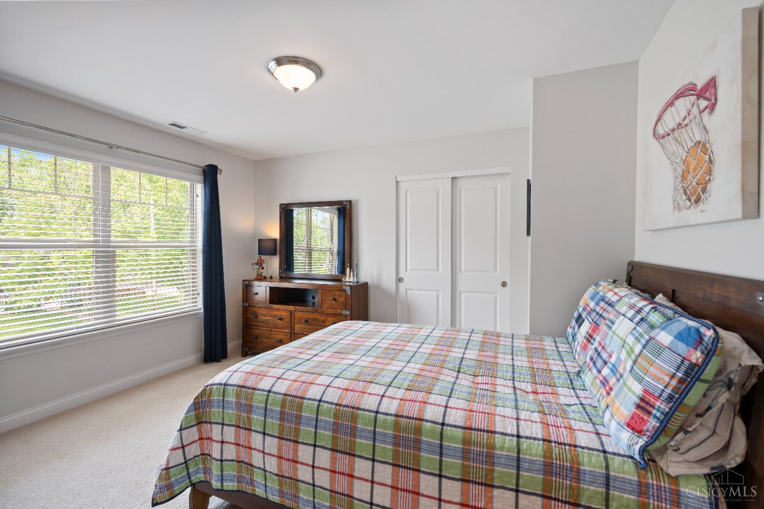 Madeira, Ohio, 45243, United States, 4 Bedrooms Bedrooms, ,4 BathroomsBathrooms,Residential,For Sale,1938541