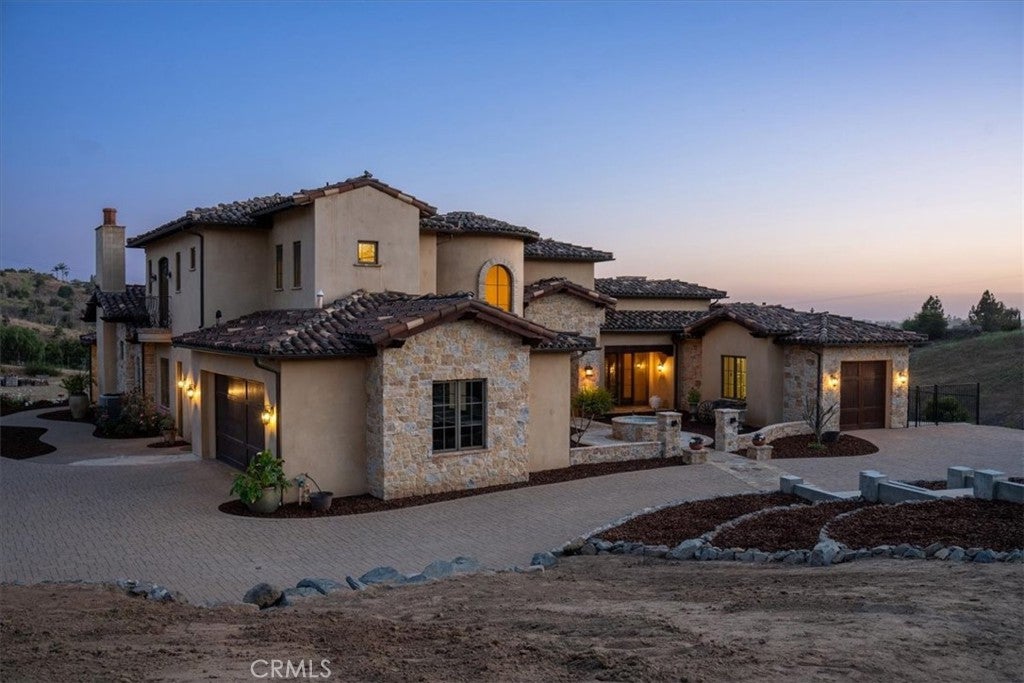 Fallbrook, California, 92028, United States, 7 Bedrooms Bedrooms, ,7 BathroomsBathrooms,Residential,For Sale,1827322