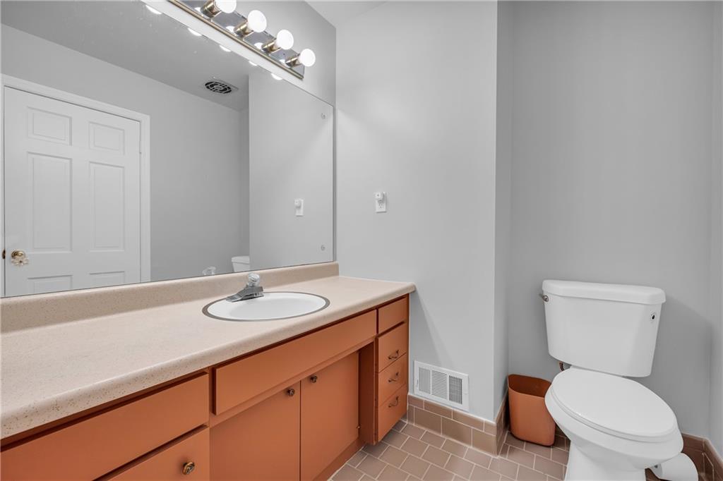Dunwoody, Georgia, 30338, United States, 4 Bedrooms Bedrooms, ,3 BathroomsBathrooms,Residential,For Sale,1931149