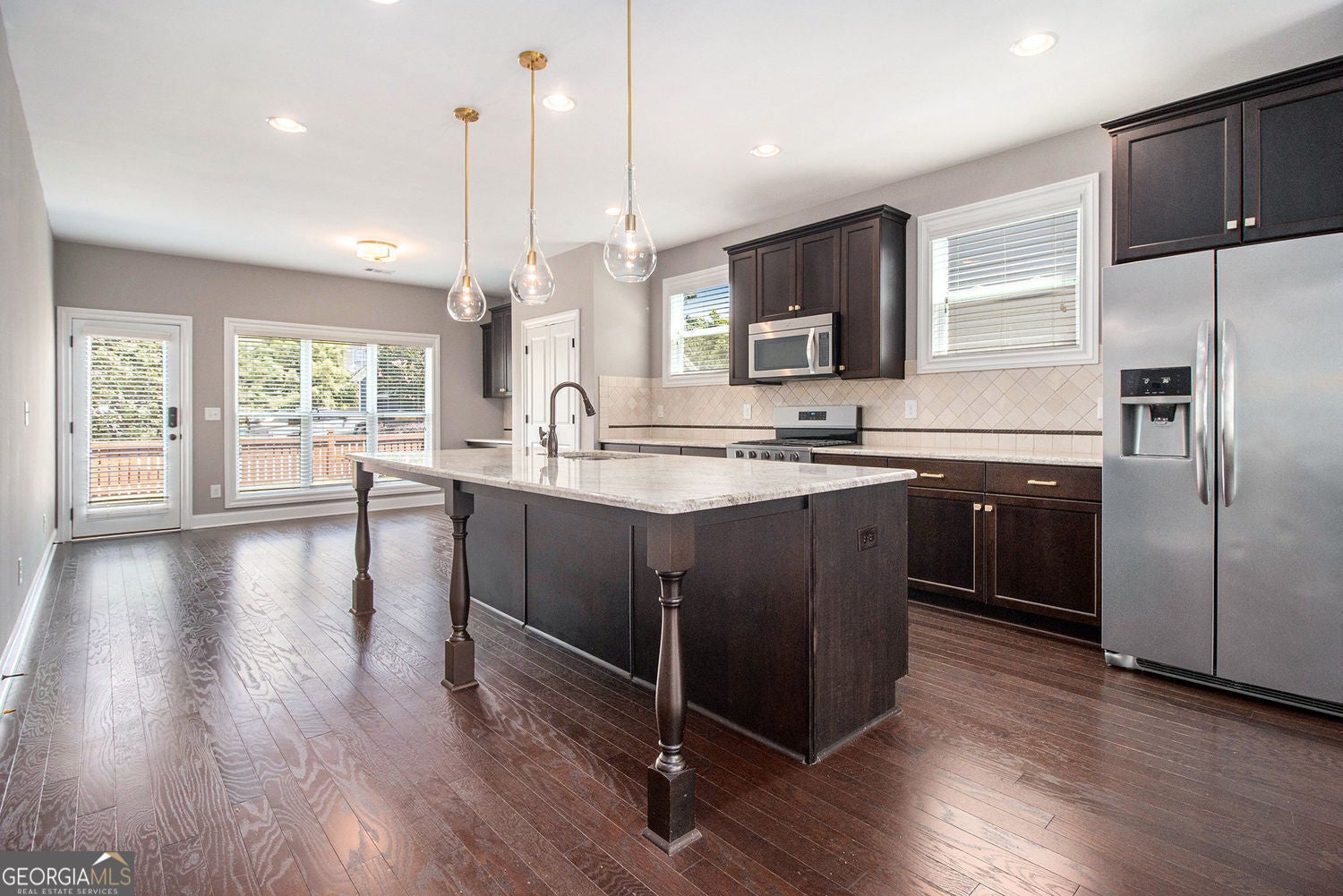 Atlanta, Georgia, 30318, United States, 3 Bedrooms Bedrooms, ,3 BathroomsBathrooms,Residential,For Sale,1909114