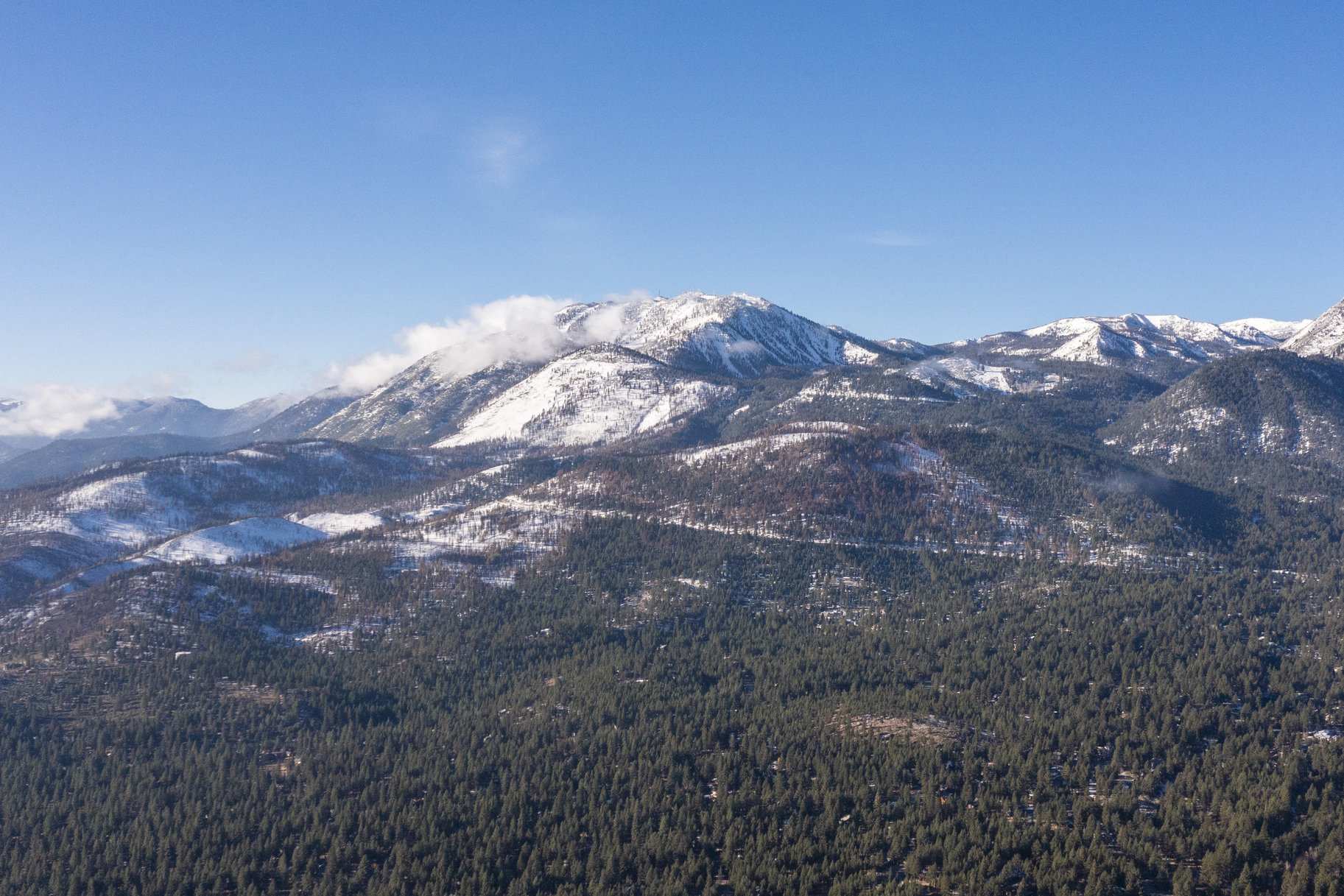  Sierra Sanctuary Lodge on 40 Acres - 物件實景