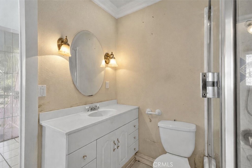 Lynwood, California, 90262, United States, 4 Bedrooms Bedrooms, ,1 BathroomBathrooms,Residential,For Sale,2013779