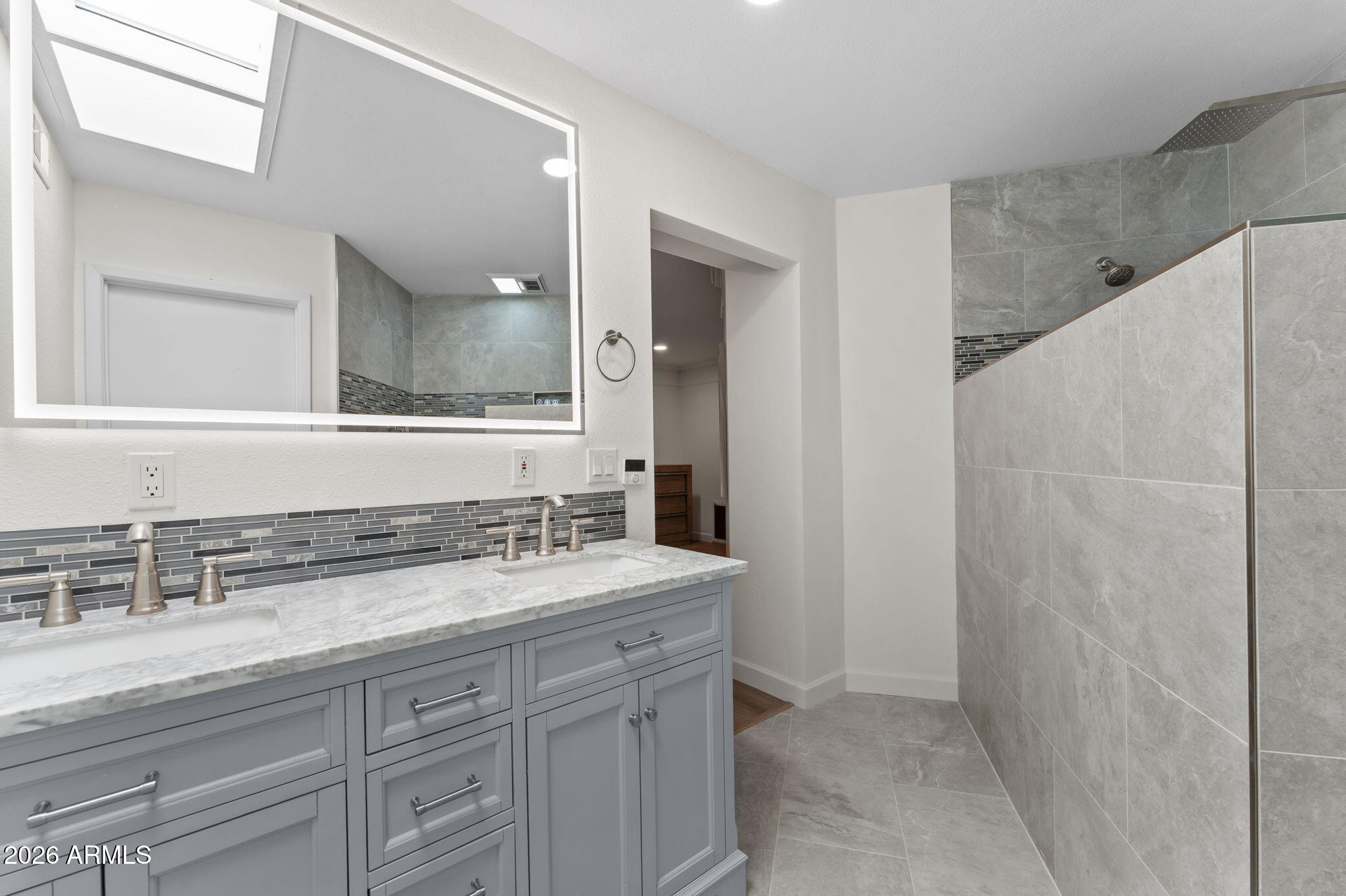 Scottsdale, Arizona, 85250, United States, 3 Bedrooms Bedrooms, ,Residential,For Sale,2048701