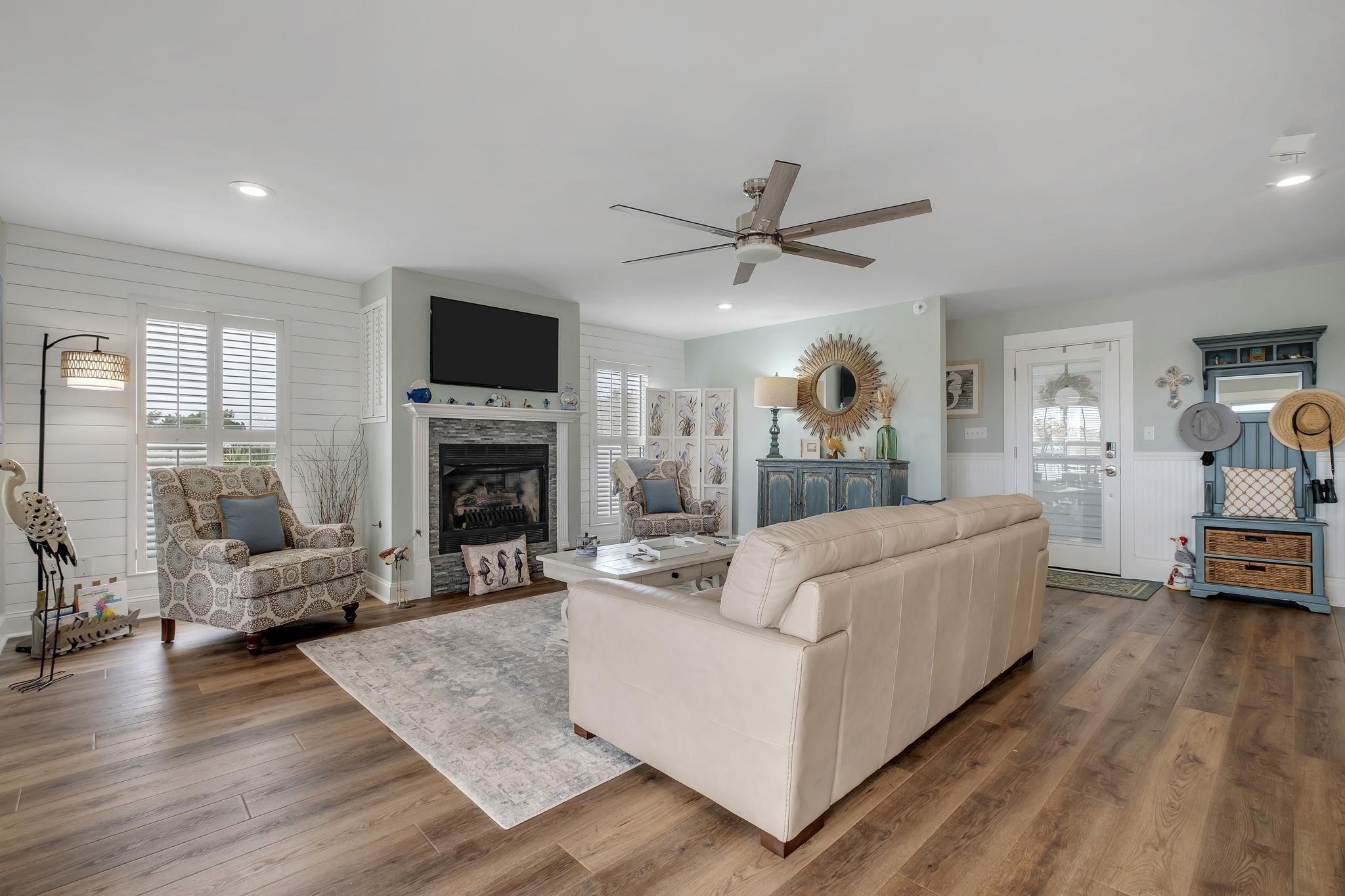 Crawfordville, Florida, 32327, United States, 4 Bedrooms Bedrooms, ,3 BathroomsBathrooms,Residential,For Sale,2003294