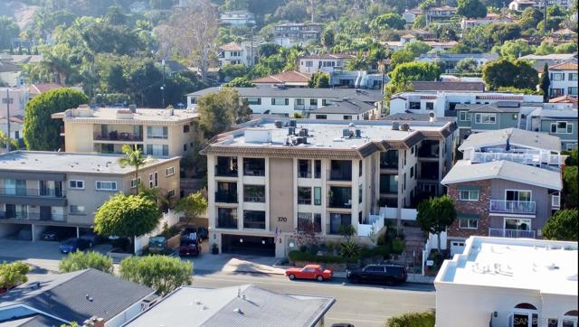 San Diego, California, 92106, United States, 2 Bedrooms Bedrooms, ,2 BathroomsBathrooms,Residential,For Sale,1992345