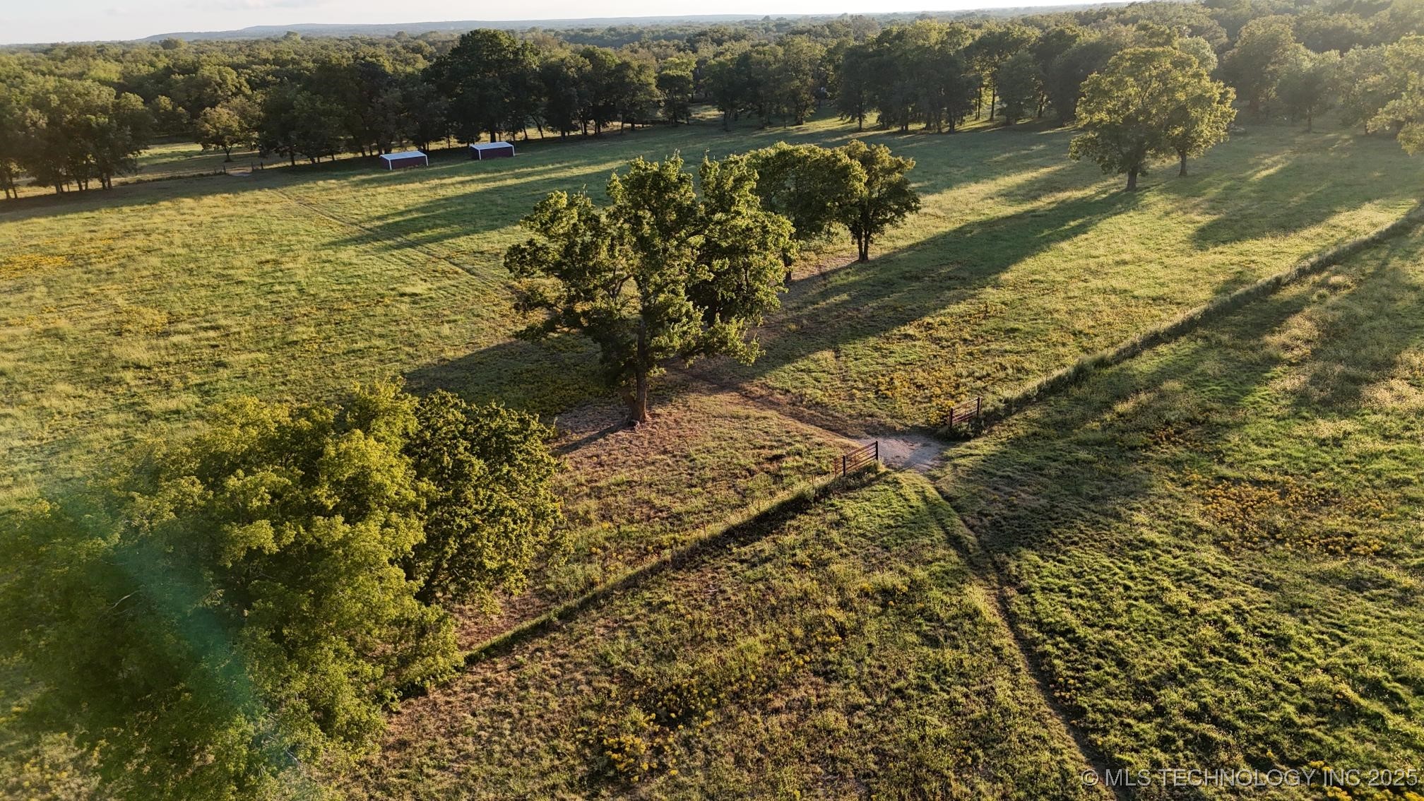 Mounds, Oklahoma, 74047, United States, 4 Bedrooms Bedrooms, ,6 BathroomsBathrooms,Residential,For Sale,1960960