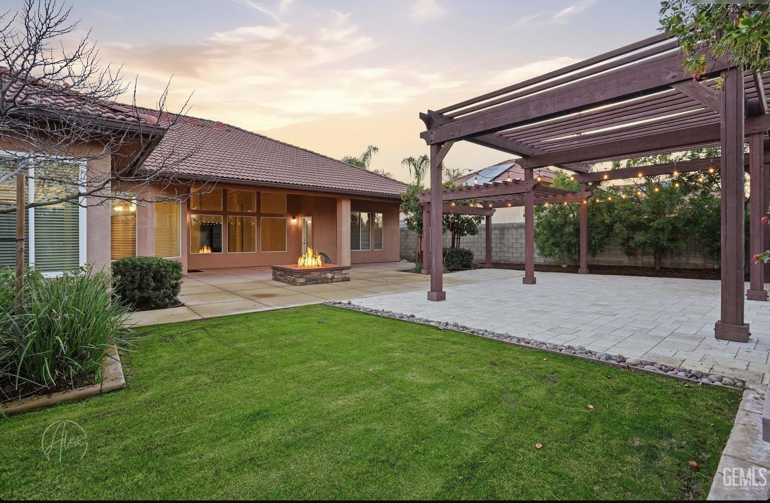 Bakersfield, California, 93314, United States, 5 Bedrooms Bedrooms, ,3 BathroomsBathrooms,Residential,For Sale,2012107