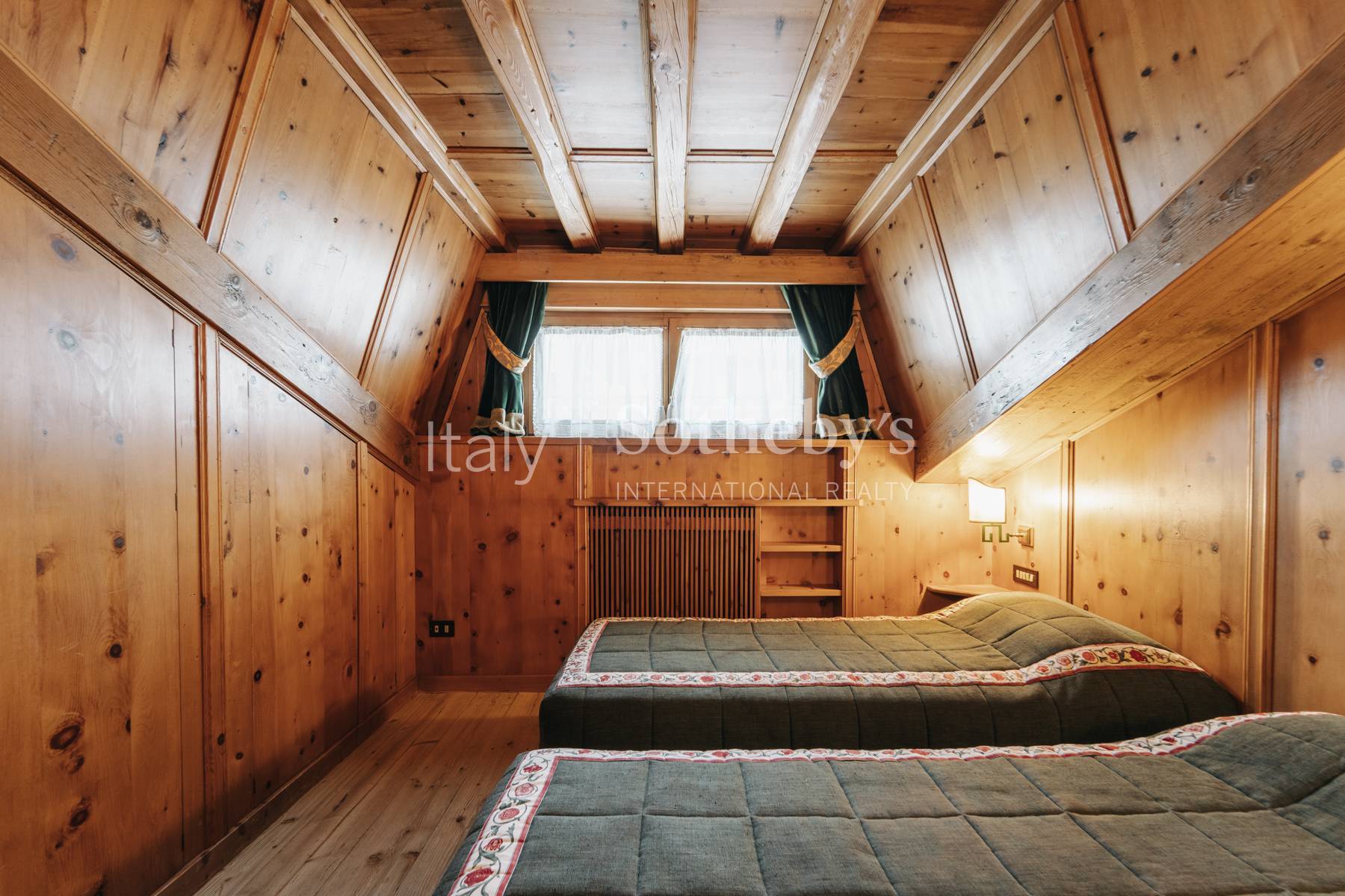  Exclusive property with breathtaking views in the heart of Cortina - 物件實景