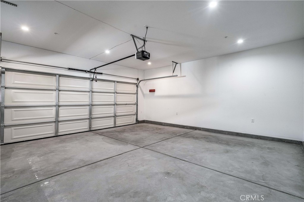 Redlands, California, 92373, United States, 6 Bedrooms Bedrooms, ,5 BathroomsBathrooms,Residential,For Sale,1976370