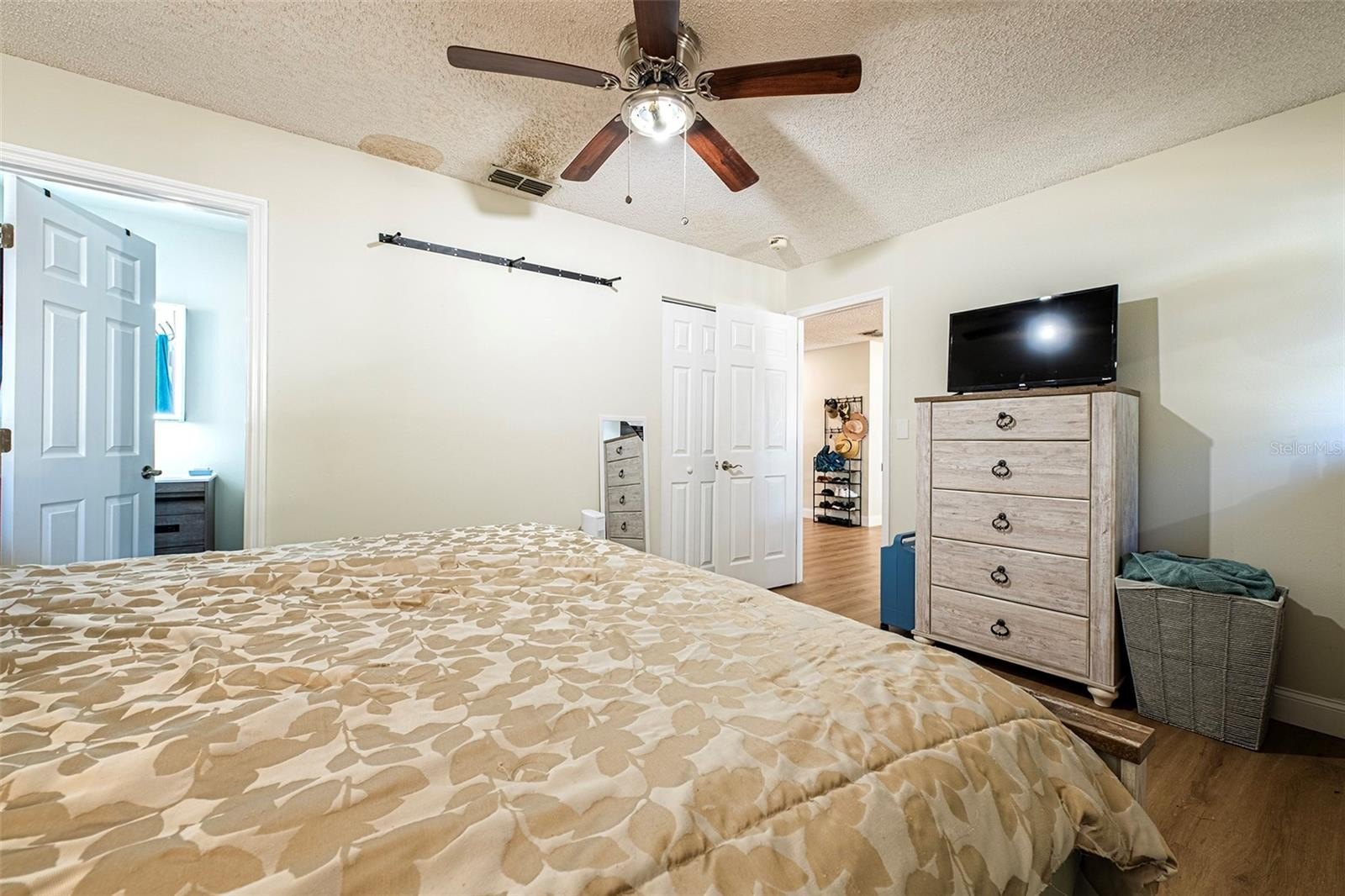 PINELLAS PARK, Florida, 33782, United States, 4 Bedrooms Bedrooms, ,2 BathroomsBathrooms,Residential,For Sale,1990767