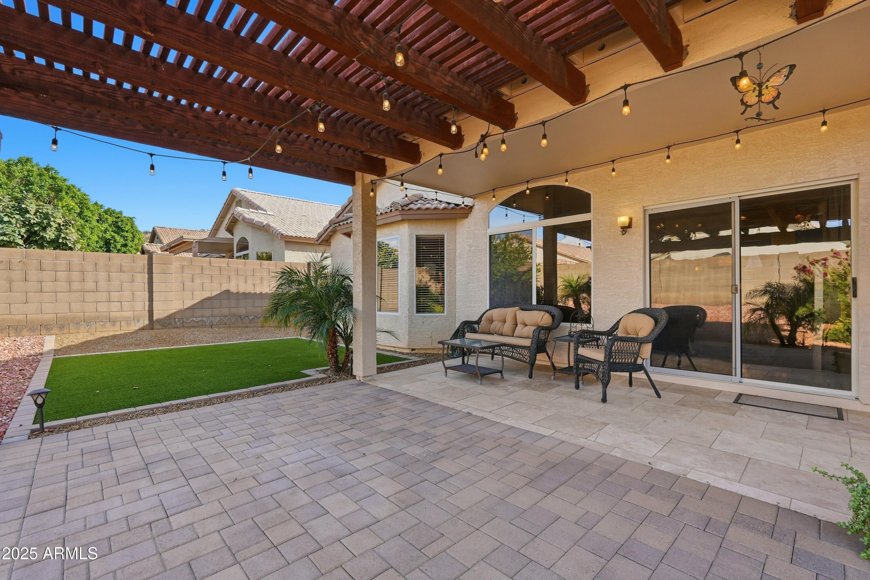 Phoenix, Arizona, 85024, United States, 3 Bedrooms Bedrooms, ,2 BathroomsBathrooms,Residential,For Sale,1995544