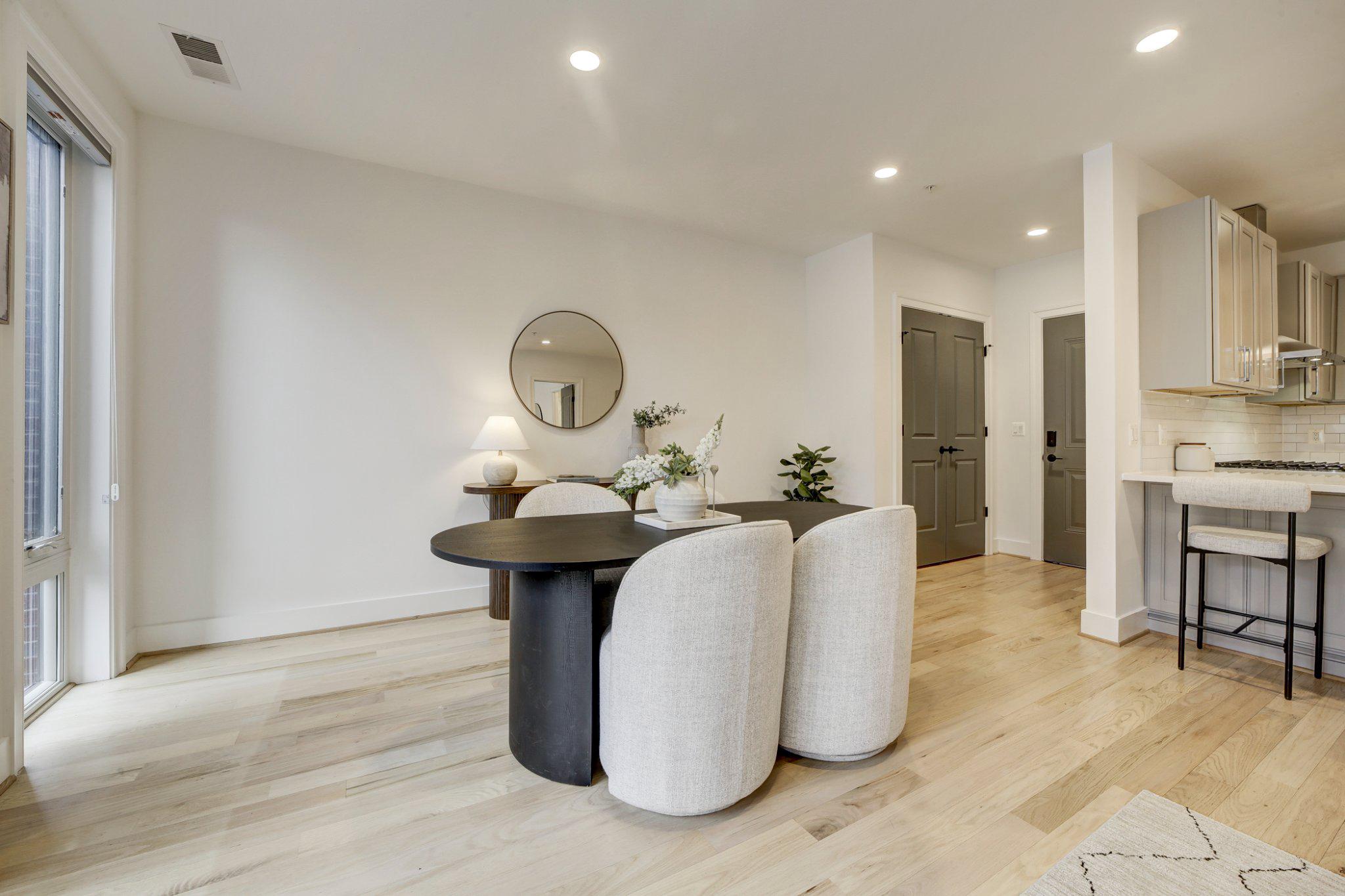  4335 Harrison Street NW #5, Washington, DC 20015 - 物件實景