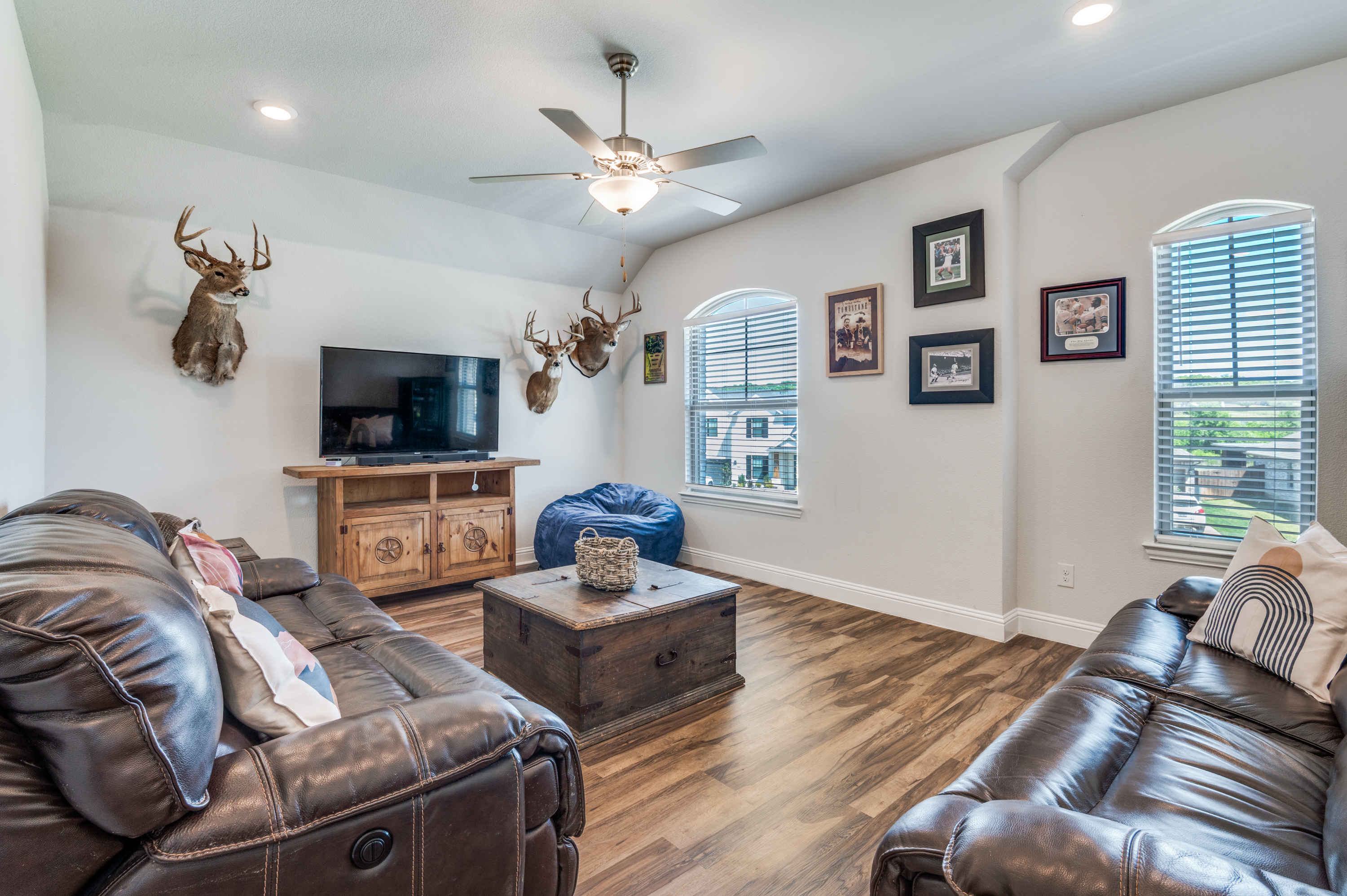  Burleson Beauty with Backyard Fun - 物件實景