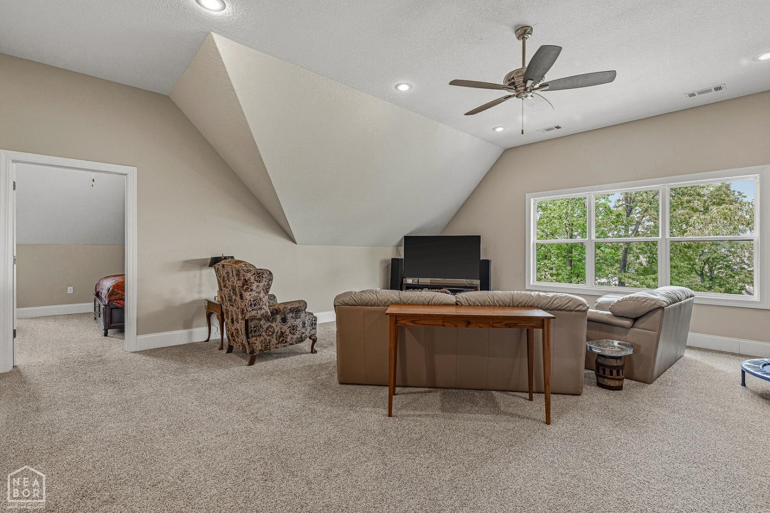 Jonesboro, Arkansas, 72405, United States, 4 Bedrooms Bedrooms, ,4 BathroomsBathrooms,Residential,For Sale,2039868