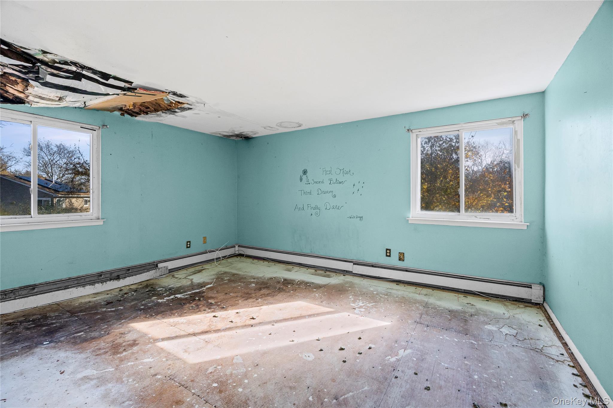 Coram, New York, 11727, United States, 5 Bedrooms Bedrooms, ,4 BathroomsBathrooms,Residential,For Sale,1993887