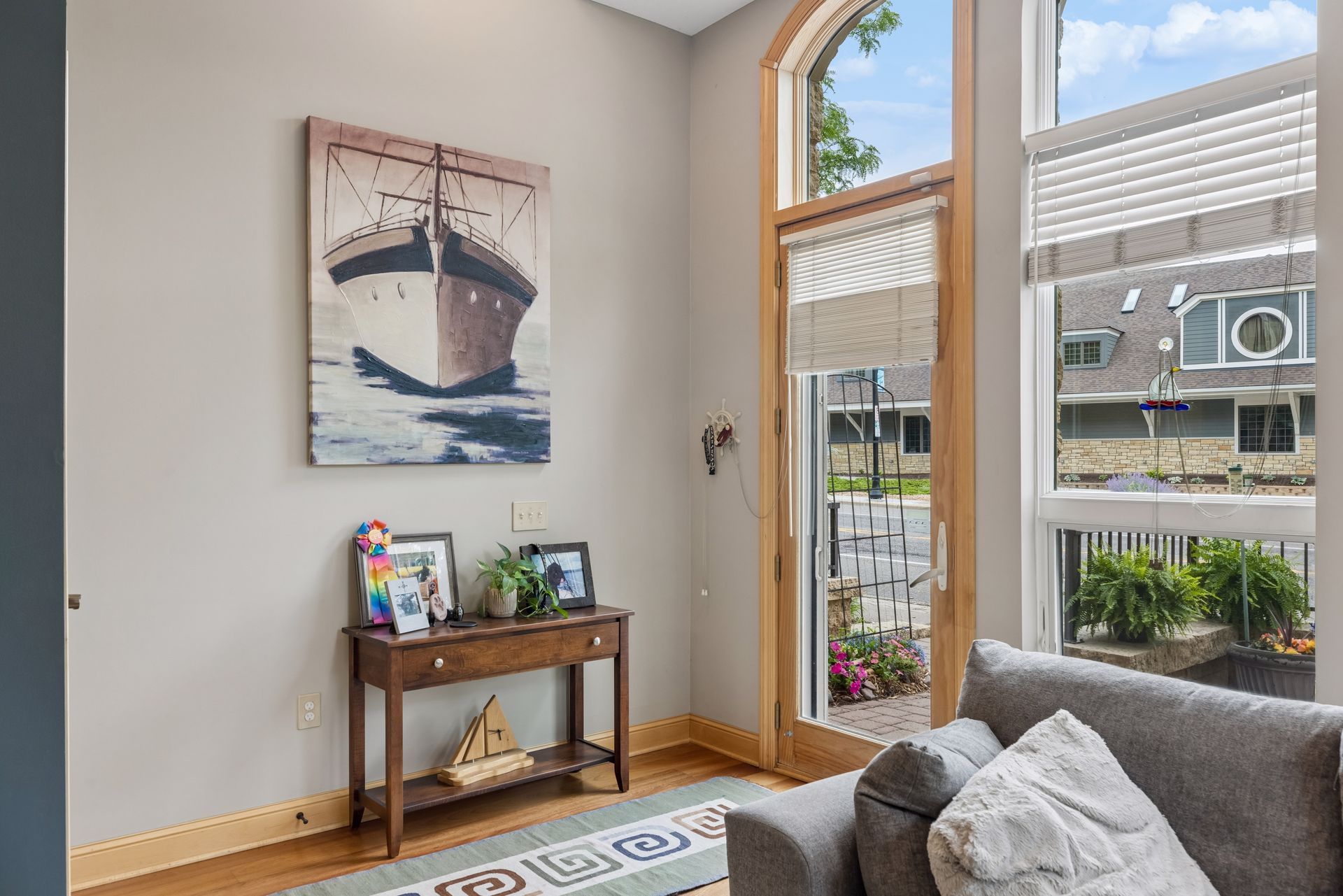  Timeless Brownstone Living in the Heart of Stillwater - 物件實景