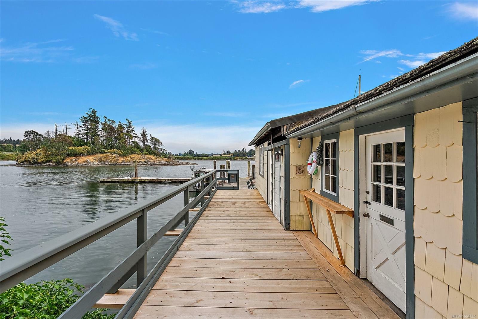 VIEW ROYAL, British Columbia, V9B 1A6, CA, 3 Bedrooms Bedrooms, ,Residential,For Sale,1883645