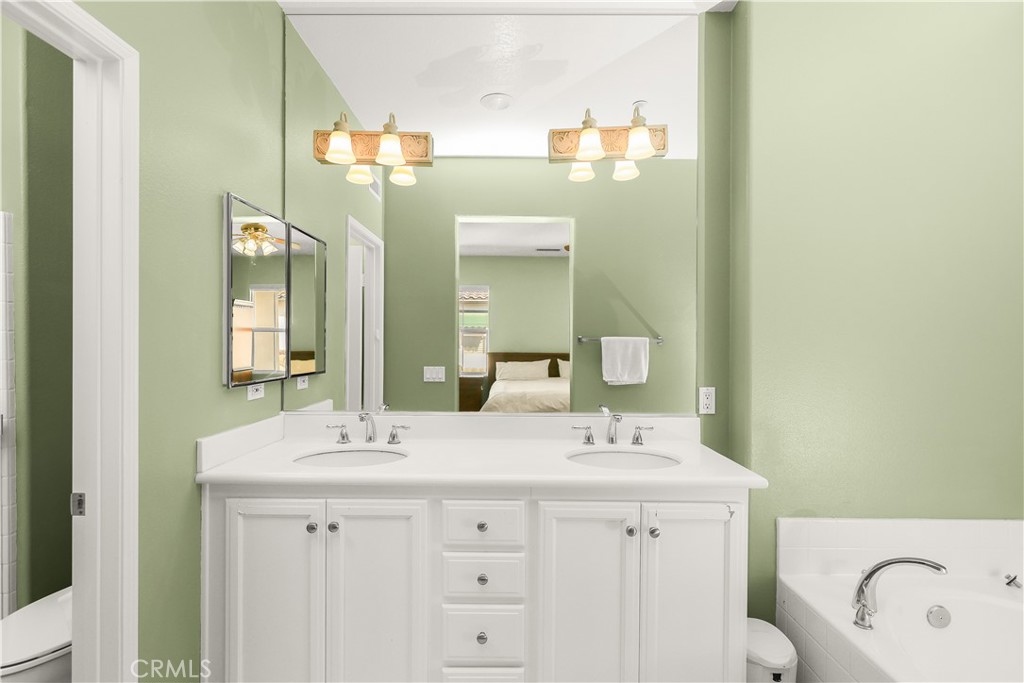 Irvine, California, 92602, United States, 3 Bedrooms Bedrooms, ,2 BathroomsBathrooms,Residential,For Sale,1992045