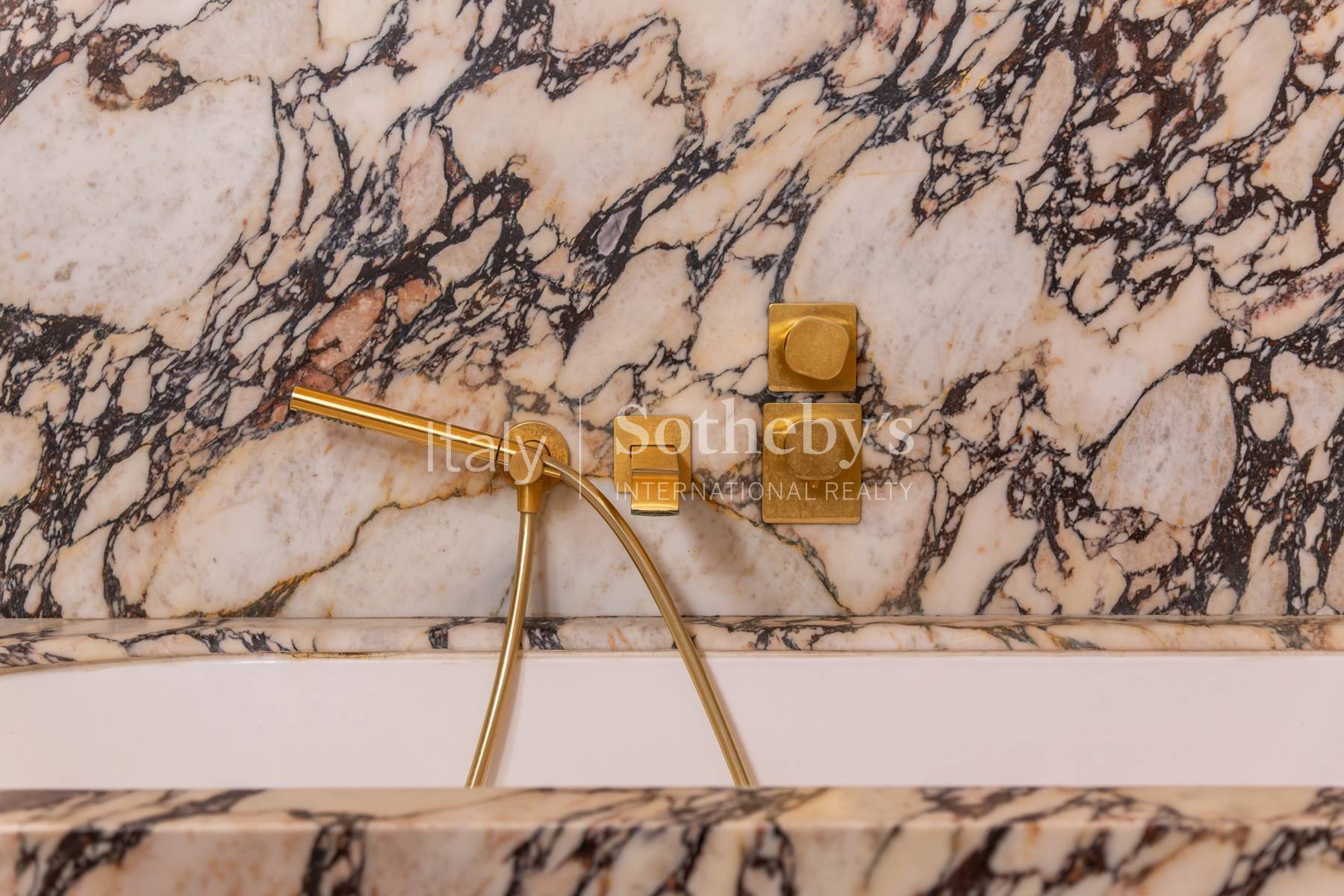  Elegant apartment in the Arco della Pace area - 物件實景