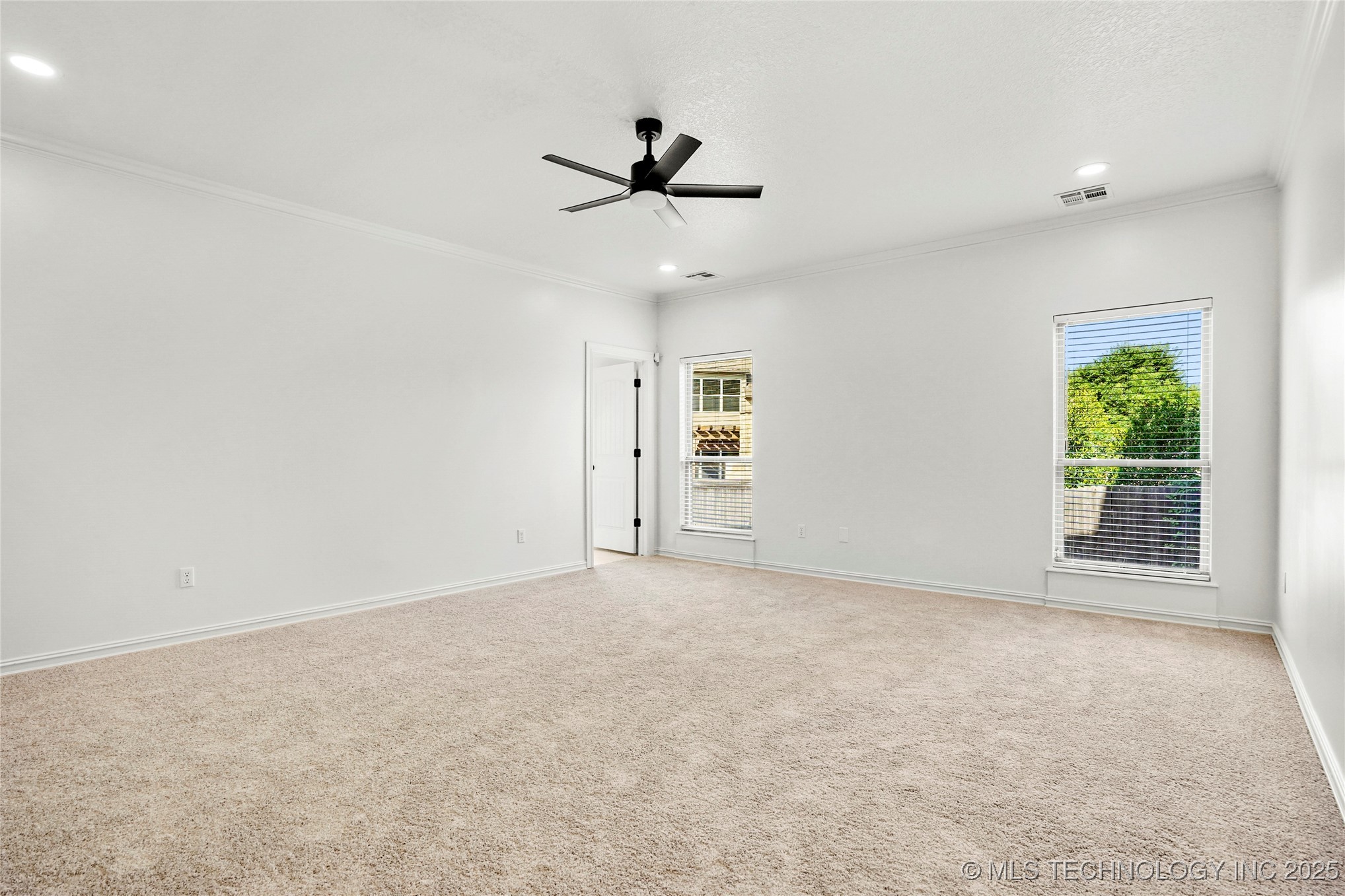 Bixby, Oklahoma, 74008, United States, 5 Bedrooms Bedrooms, ,4 BathroomsBathrooms,Residential,For Sale,1908435