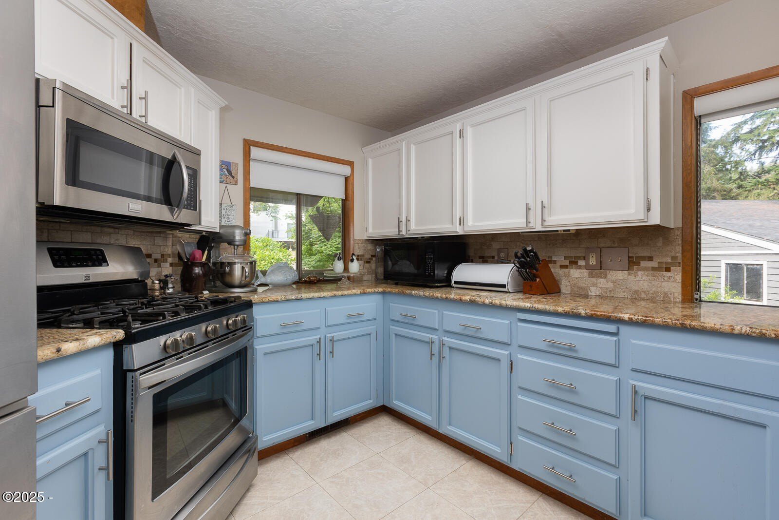 Lincoln City, Oregon, 97367, United States, 2 Bedrooms Bedrooms, ,Residential,For Sale,1950002