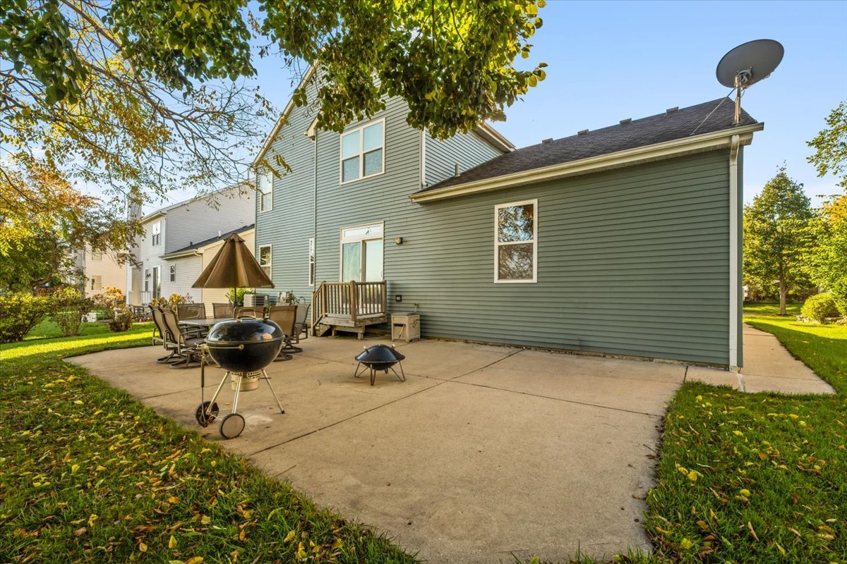 West Chicago, Illinois, 60185, United States, 4 Bedrooms Bedrooms, ,4 BathroomsBathrooms,Residential,For Sale,1990752