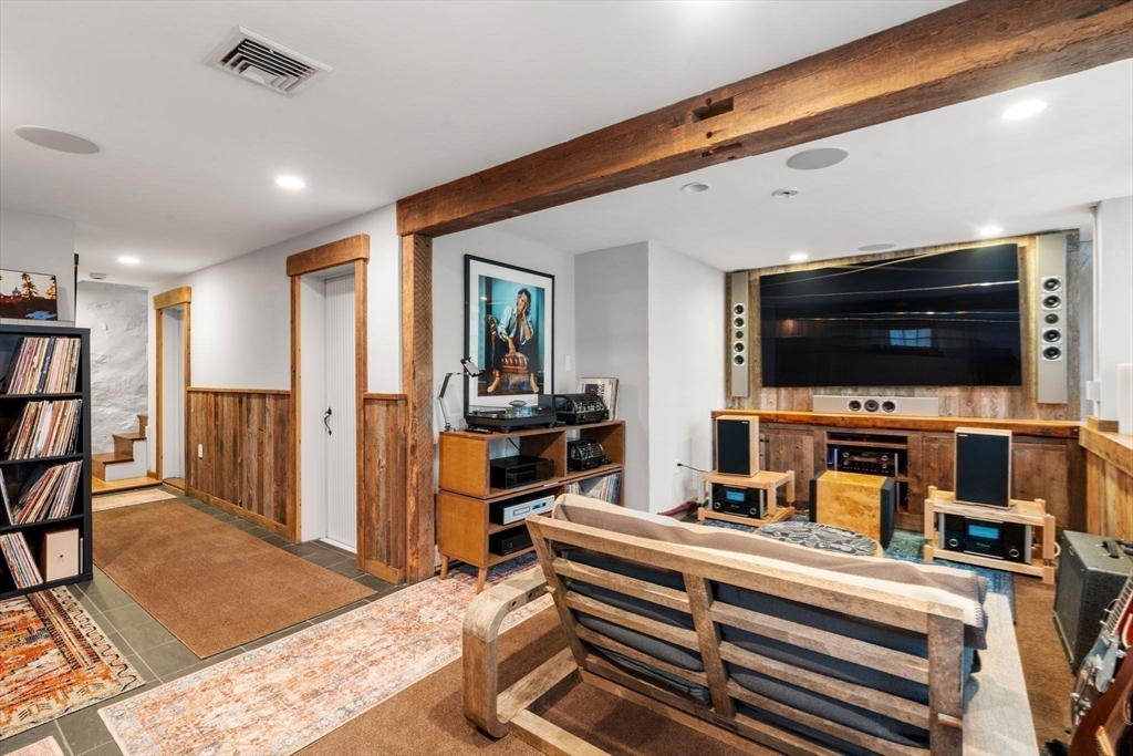 Boston, Massachusetts, 02130, United States, 4 Bedrooms Bedrooms, ,3 BathroomsBathrooms,Residential,For Sale,1987841