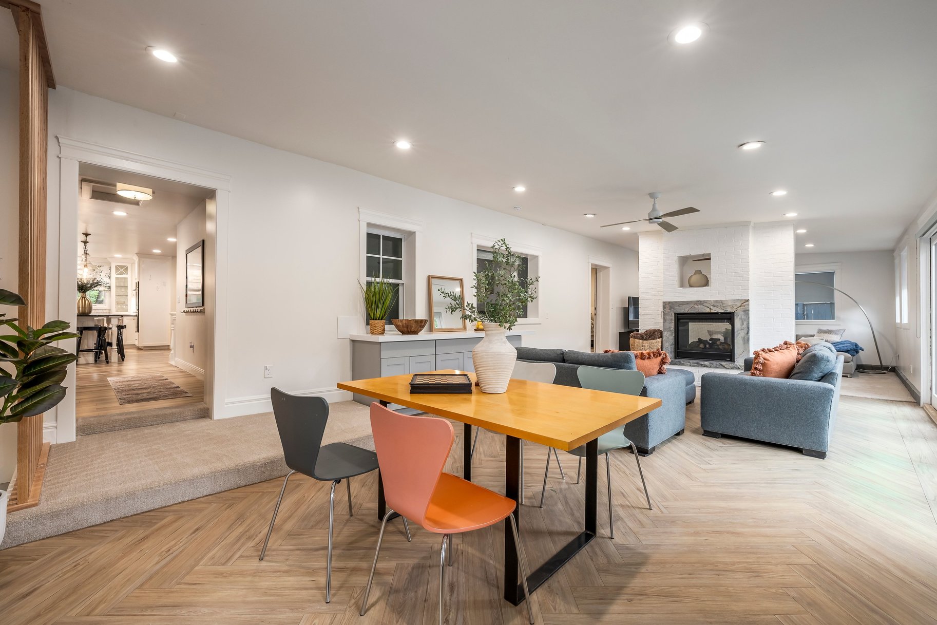  Renovated Country Club Home Designed for Entertaining and Everyday Living - 物件實景