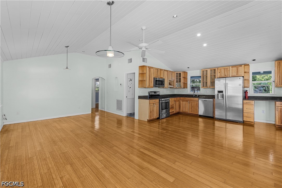 Bokeelia, Florida, 33922, United States, 3 Bedrooms Bedrooms, ,3 BathroomsBathrooms,Residential,For Sale,2049027